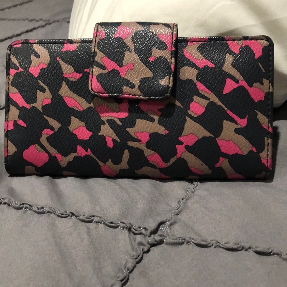 Fossil camo wallet
